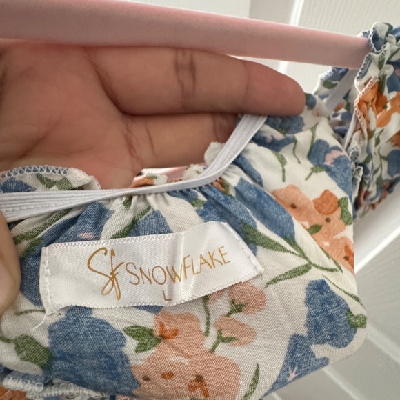 Dress - Picture 3 of 3